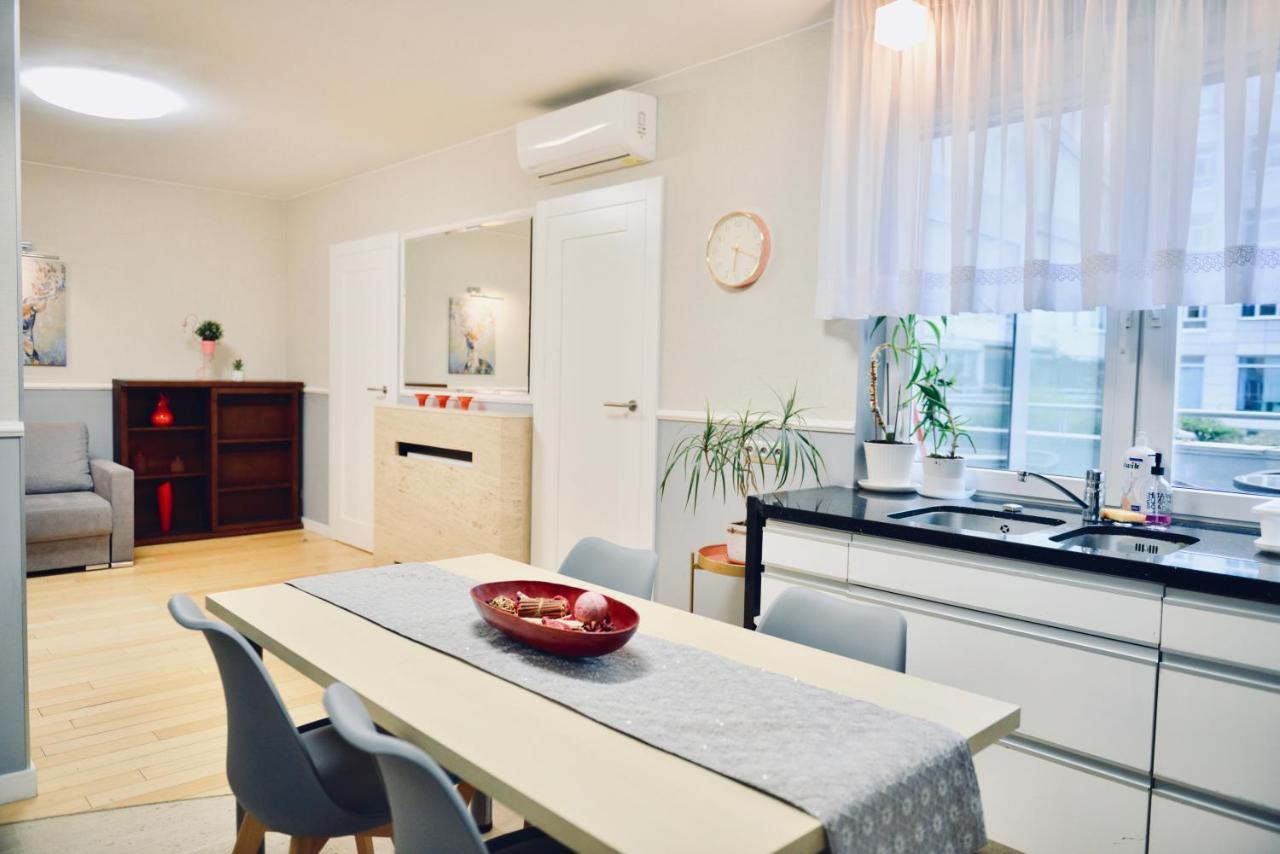 Jessapart- Babka Tower Apartment Warschau Exterior foto